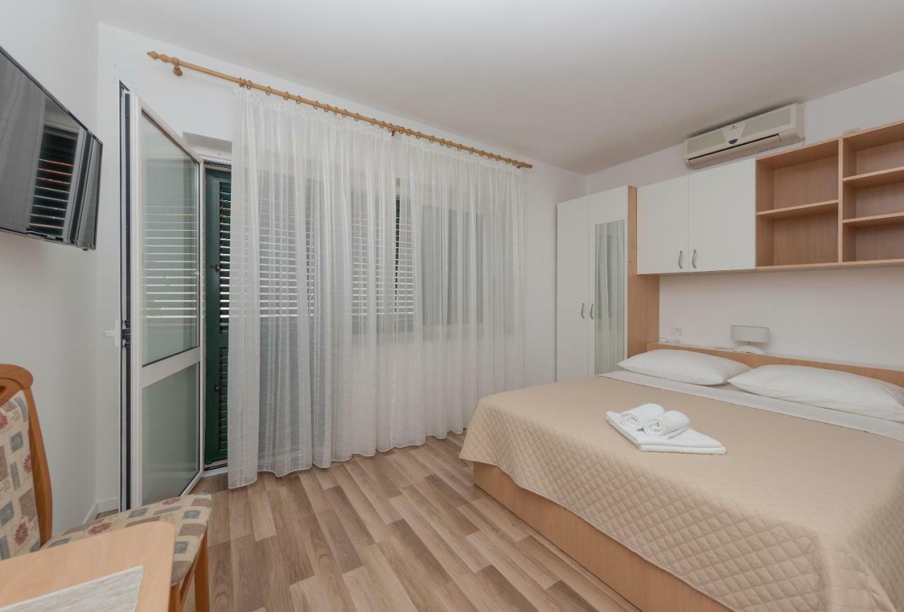 Apartmani Mona Makarska Eksteriør bilde