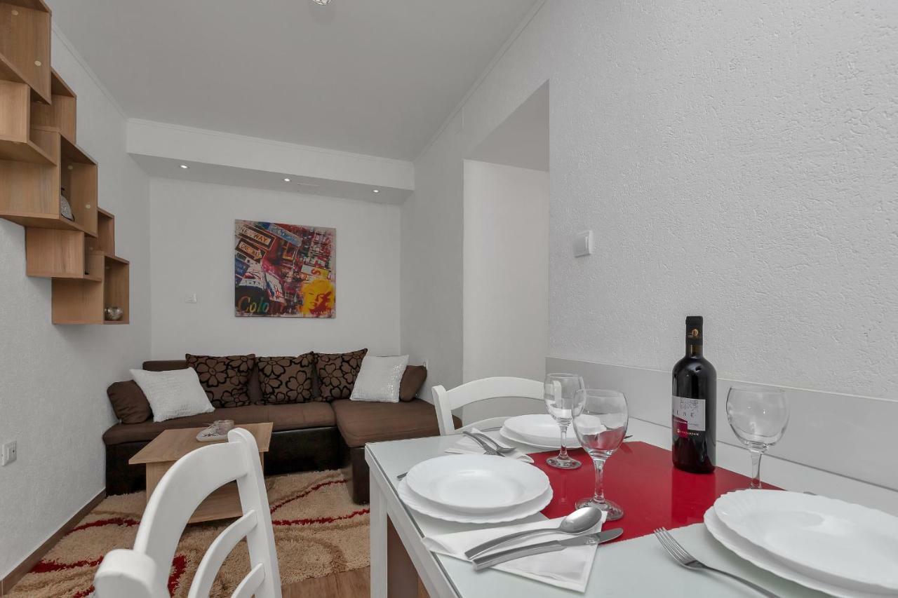 Apartmani Mona Makarska Eksteriør bilde