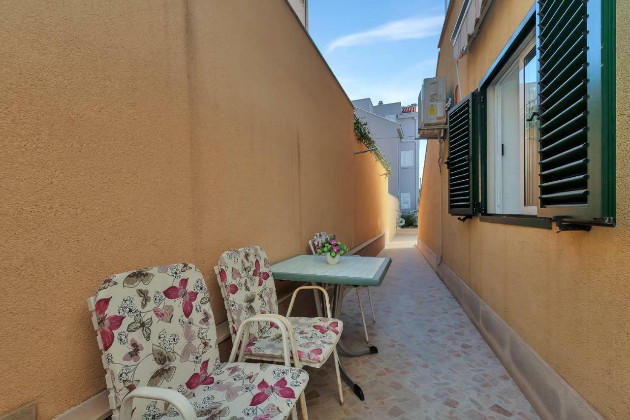 Apartmani Mona Makarska Eksteriør bilde