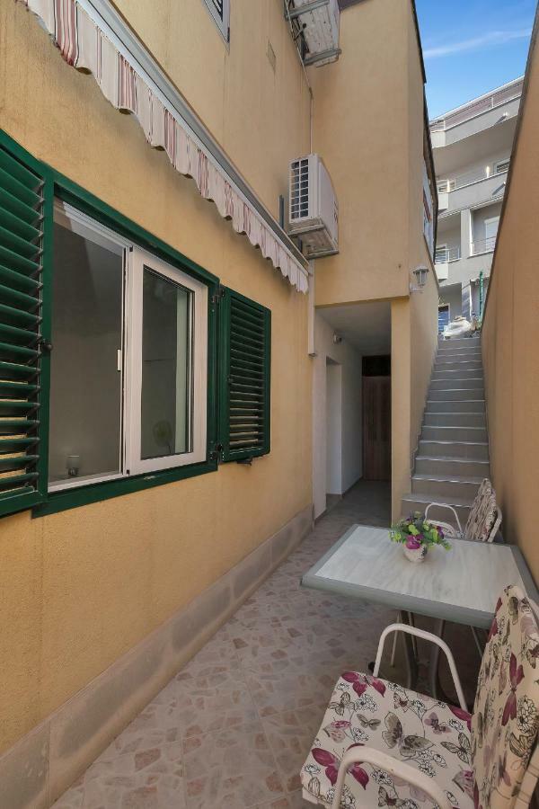 Apartmani Mona Makarska Eksteriør bilde