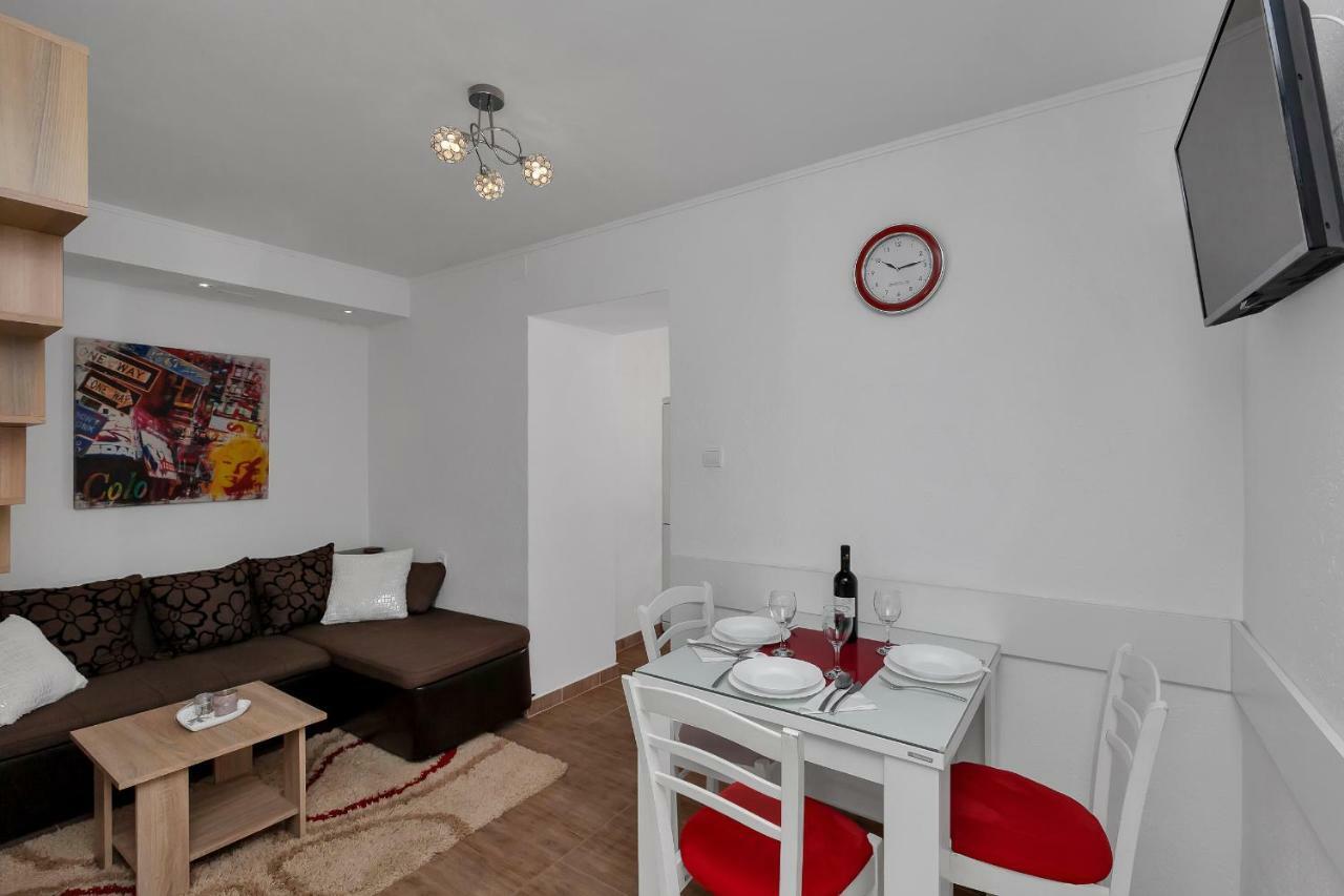 Apartmani Mona Makarska Eksteriør bilde
