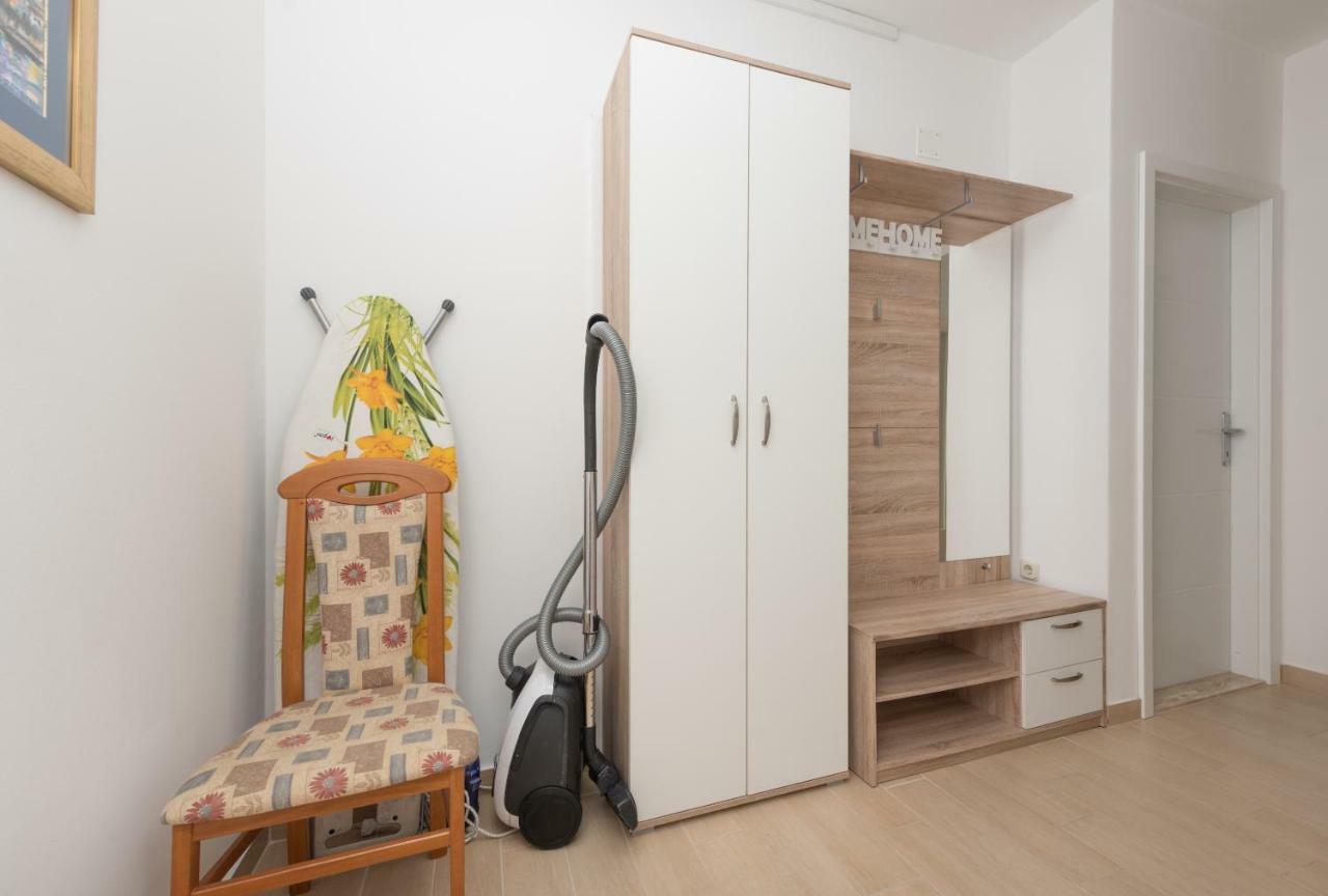 Apartmani Mona Makarska Eksteriør bilde